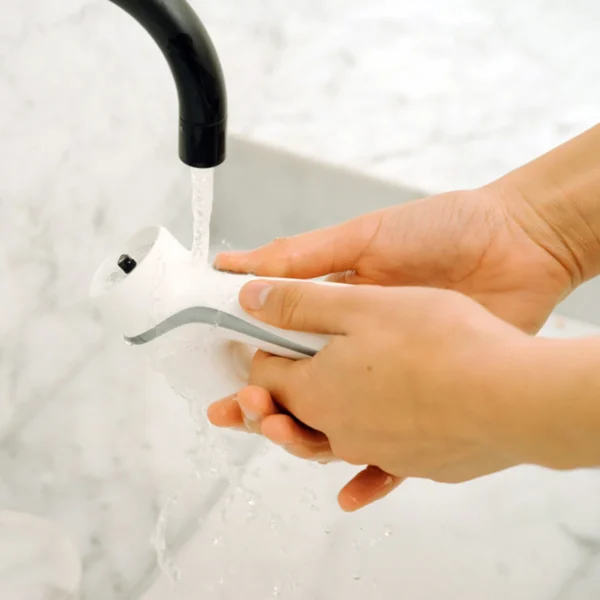 ageLOC® Lumispa | Limpiador Para Piel Grasa - Imagen 3